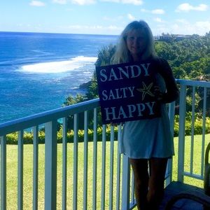 Meet your Posher, Sandy